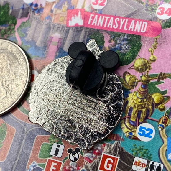 Orange Bird Walt Disney World Tsum Tsum Pin - Picture 5 of 6